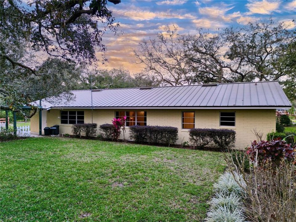 На продажу: $407,000 (3 спален, 2 ванн, 1632 Квадратных фут)