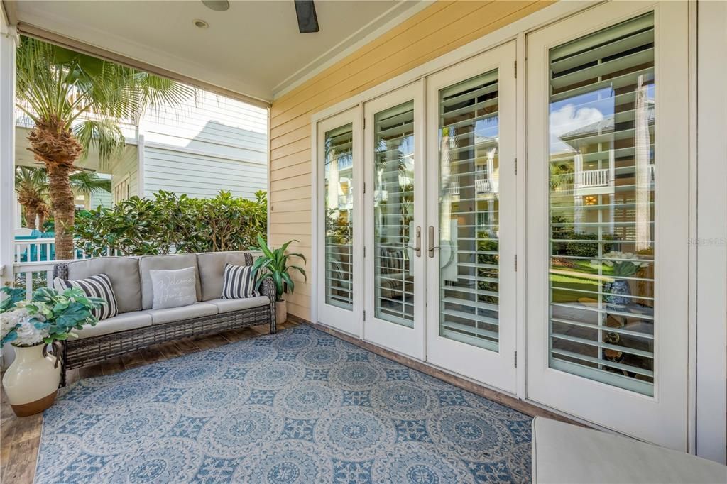 На продажу: $1,075,000 (2 спален, 2 ванн, 1620 Квадратных фут)