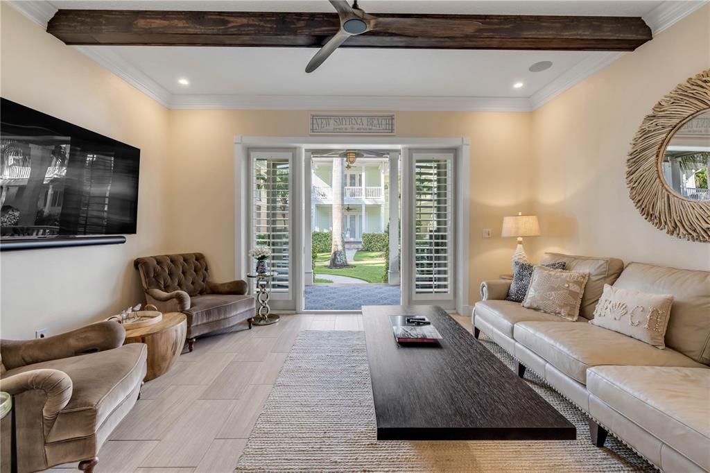 На продажу: $1,075,000 (2 спален, 2 ванн, 1620 Квадратных фут)