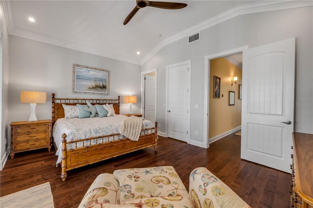 На продажу: $1,075,000 (2 спален, 2 ванн, 1620 Квадратных фут)