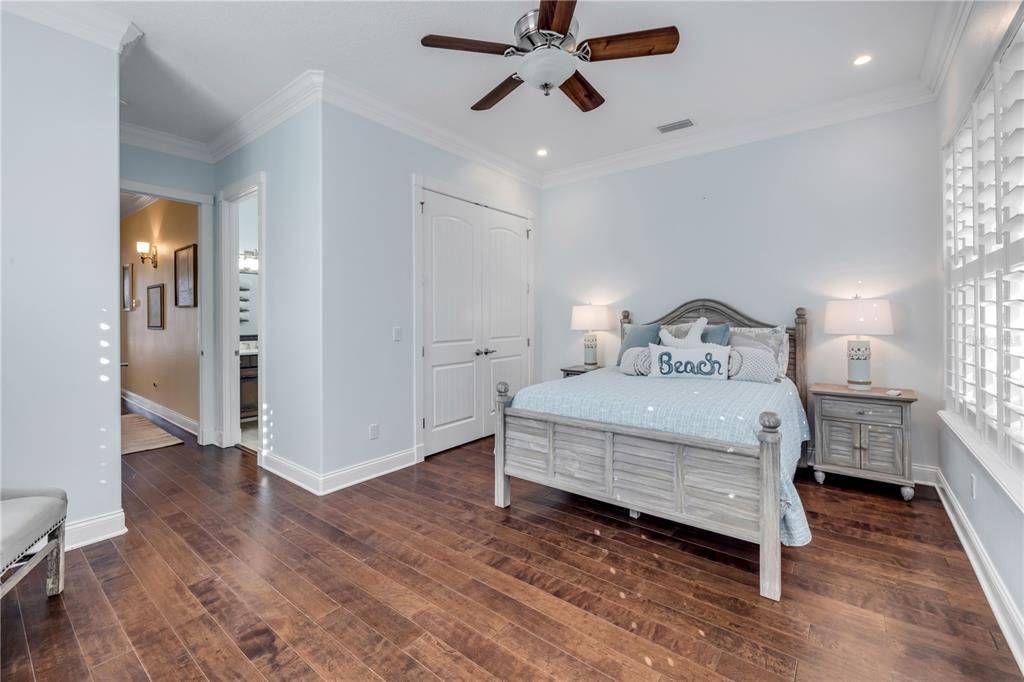 На продажу: $1,075,000 (2 спален, 2 ванн, 1620 Квадратных фут)