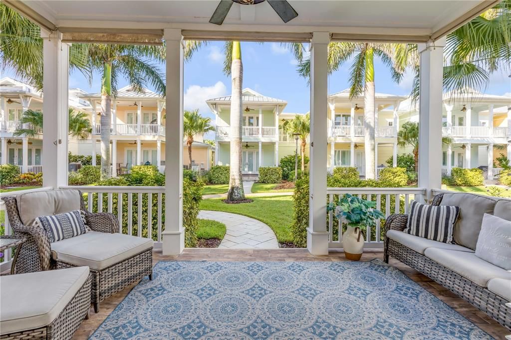 На продажу: $1,075,000 (2 спален, 2 ванн, 1620 Квадратных фут)