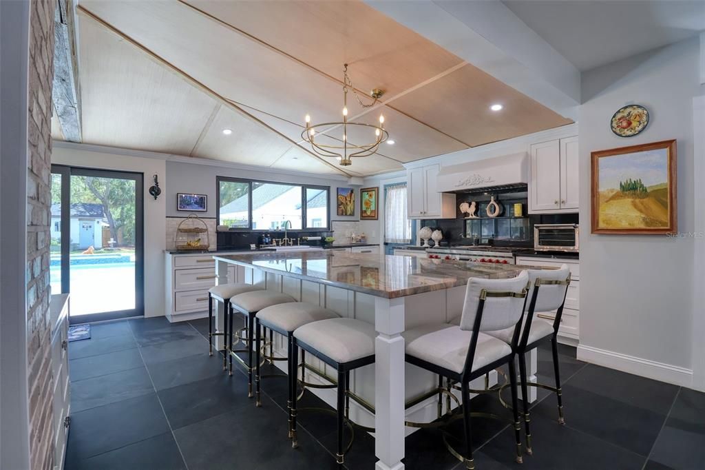 待售: $1,790,000 (3 贝兹, 2 浴室, 2243 平方英尺)