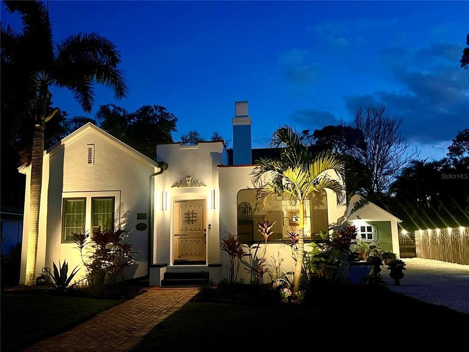 Activo con contrato: $1,650,000 (3 camas, 2 baños, 2243 Pies cuadrados)