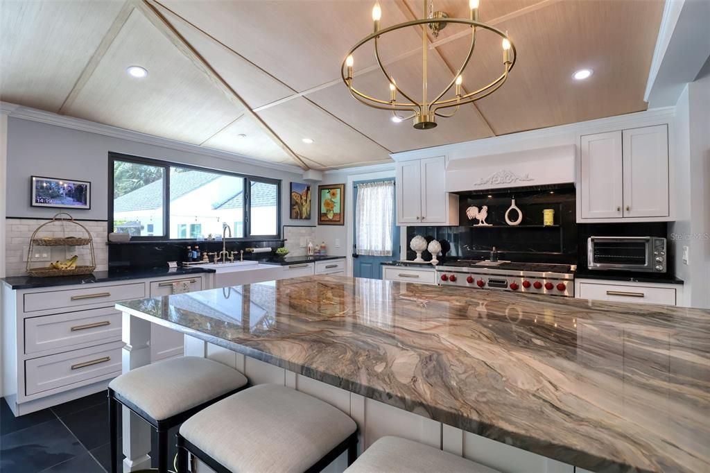 待售: $1,790,000 (3 贝兹, 2 浴室, 2243 平方英尺)