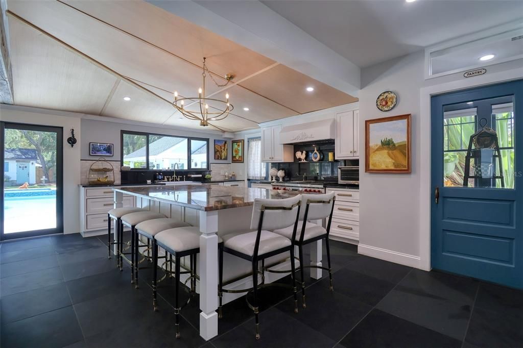 待售: $1,790,000 (3 贝兹, 2 浴室, 2243 平方英尺)