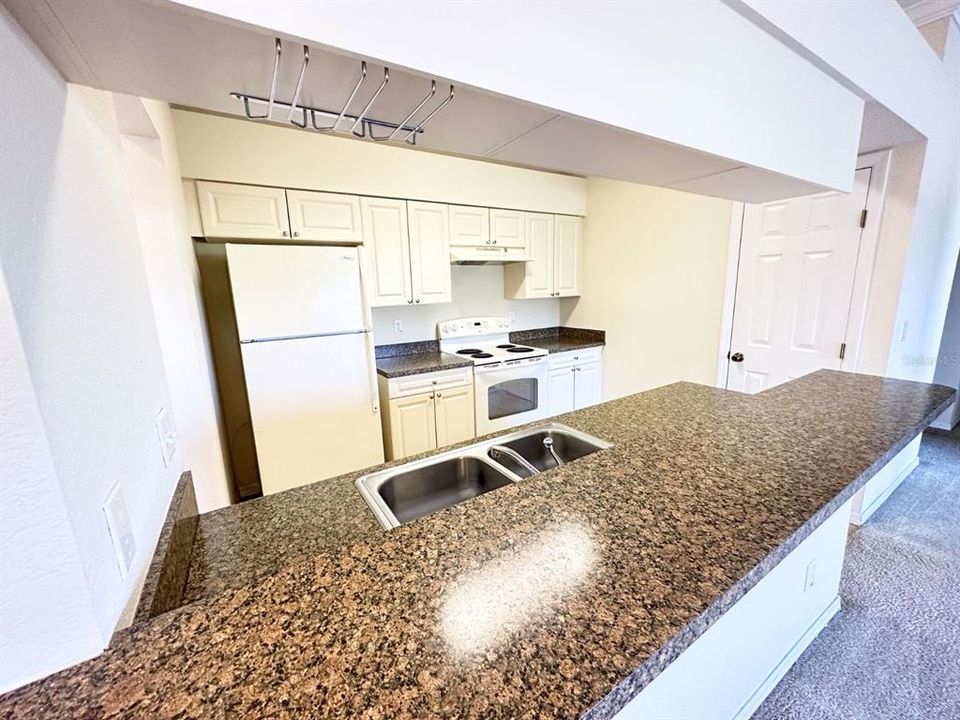 En Renta: $1,600 (2 camas, 2 baños, 1017 Pies cuadrados)