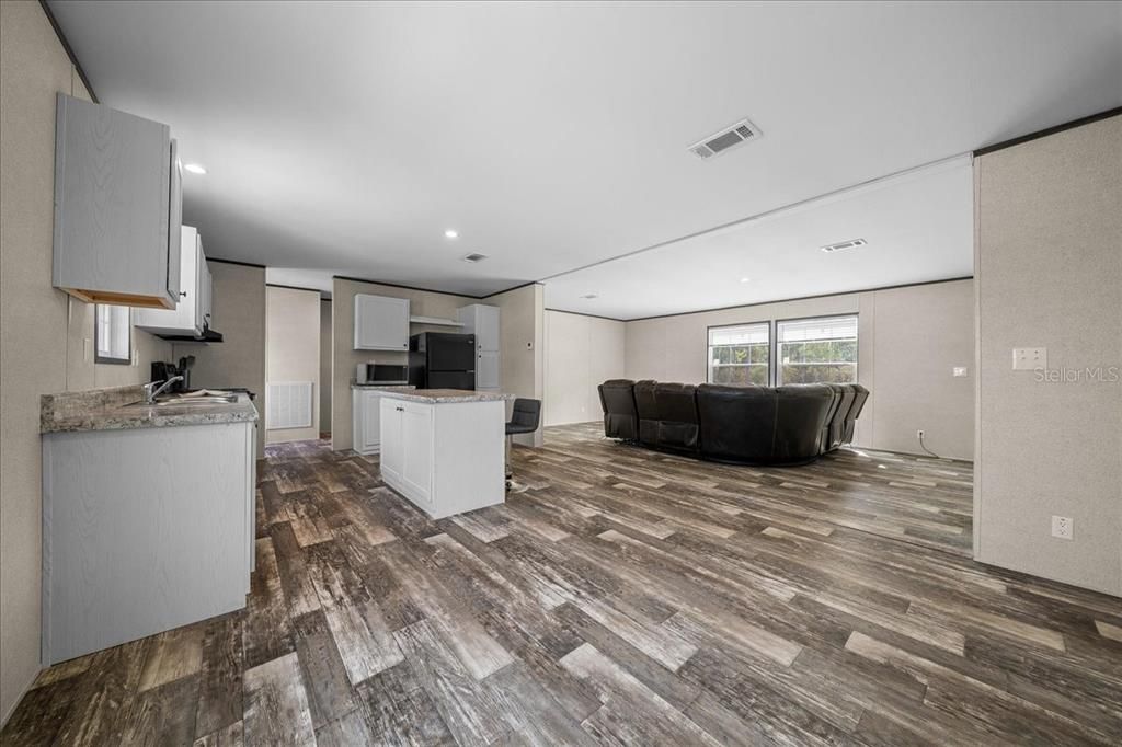 En Venta: $350,000 (3 camas, 2 baños, 1494 Pies cuadrados)