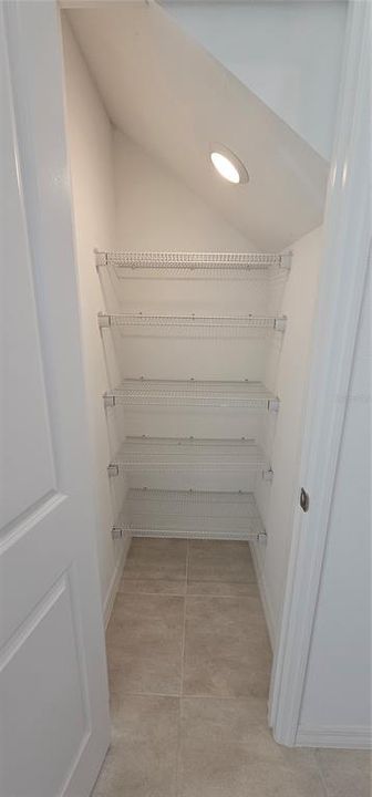 For Rent: $1,995 (2 beds, 2 baths, 1122 Square Feet)