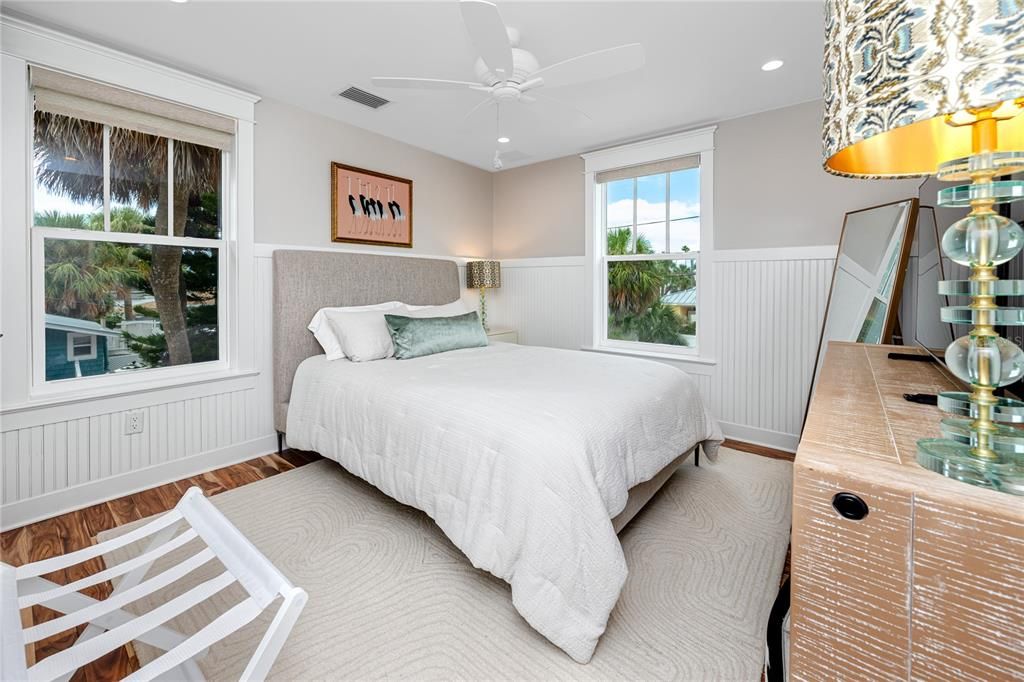 For Sale: $3,499,000 (3 beds, 2 baths, 2286 Square Feet)