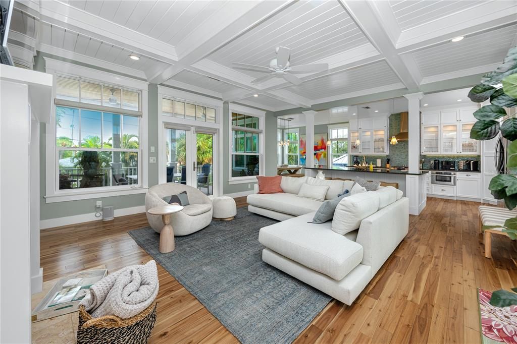 For Sale: $3,499,000 (3 beds, 2 baths, 2286 Square Feet)