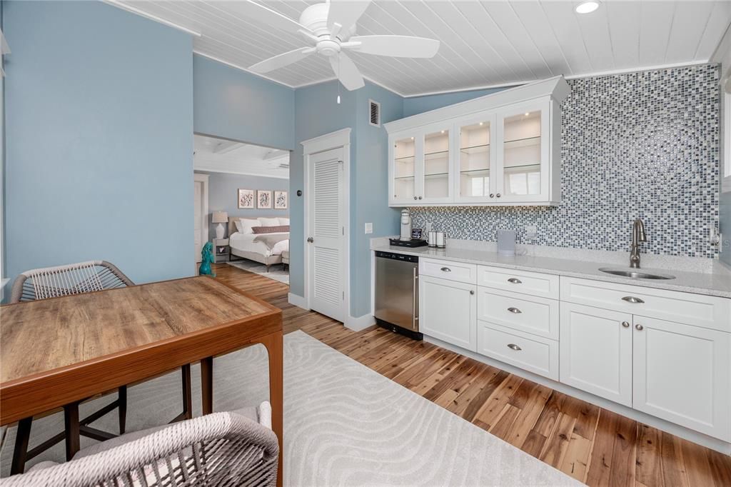 For Sale: $3,499,000 (3 beds, 2 baths, 2286 Square Feet)