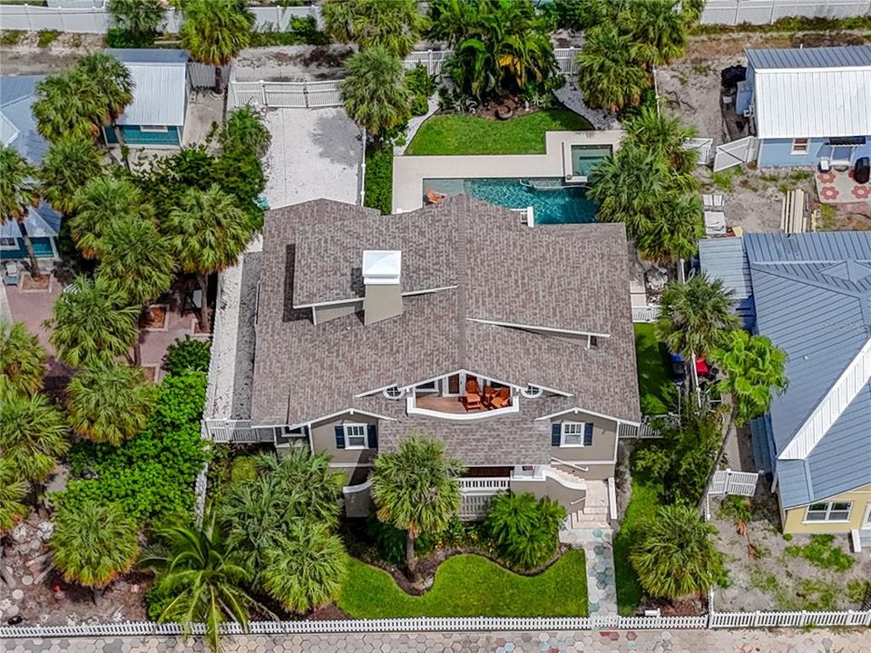 For Sale: $3,499,000 (3 beds, 2 baths, 2286 Square Feet)