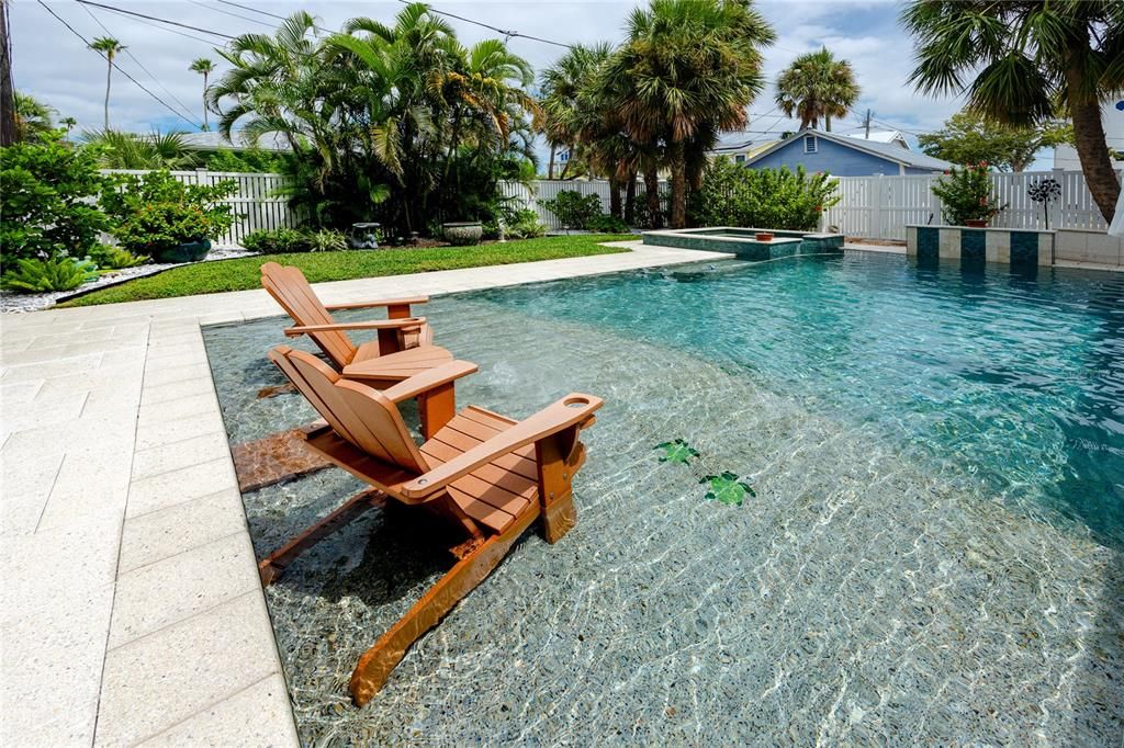 For Sale: $3,499,000 (3 beds, 2 baths, 2286 Square Feet)