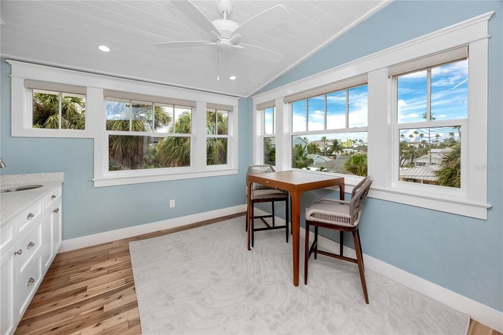 For Sale: $3,499,000 (3 beds, 2 baths, 2286 Square Feet)