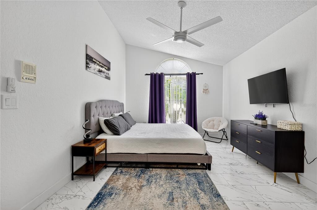 For Sale: $450,000 (3 beds, 2 baths, 1628 Square Feet)