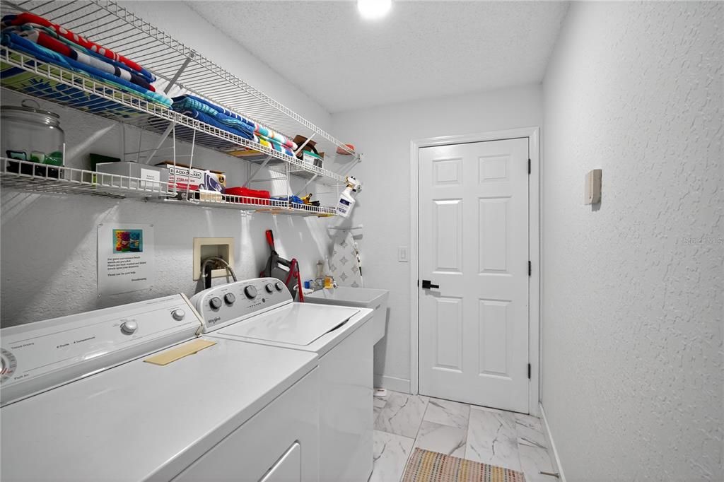 For Sale: $450,000 (3 beds, 2 baths, 1628 Square Feet)