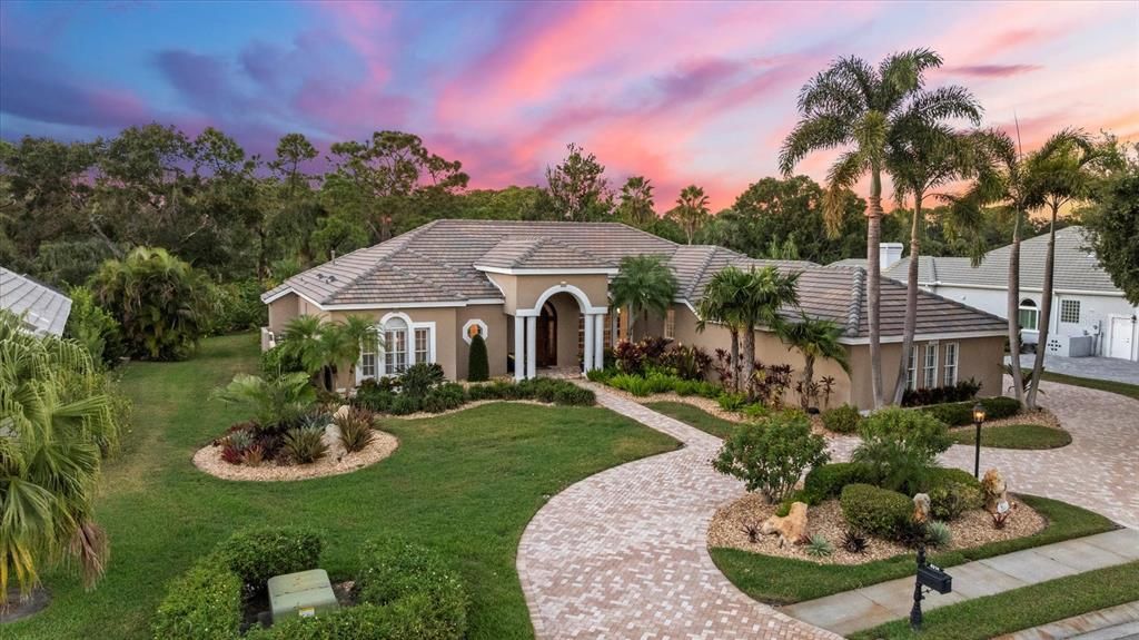 Active With Contract: $1,575,000 (4 beds, 3 baths, 3257 Square Feet)