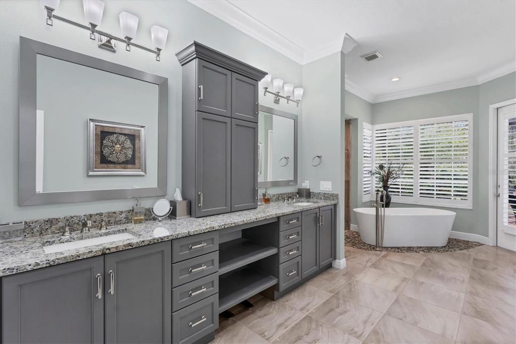 Active With Contract: $1,575,000 (4 beds, 3 baths, 3257 Square Feet)