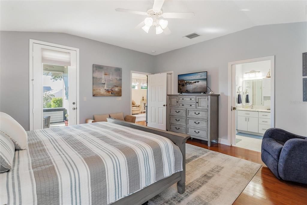 For Sale: $409,000 (3 beds, 2 baths, 2284 Square Feet)