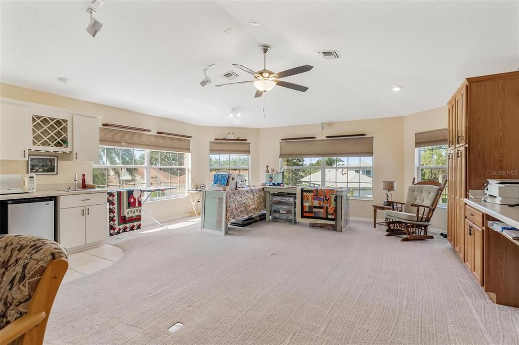 For Sale: $409,000 (3 beds, 2 baths, 2284 Square Feet)