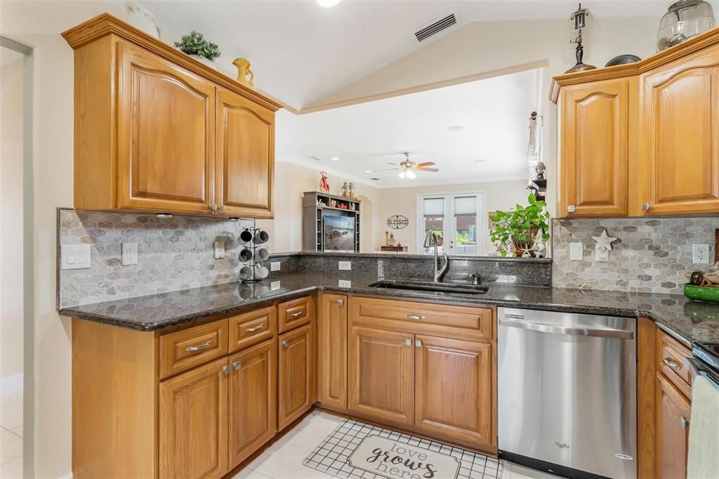 For Sale: $409,000 (3 beds, 2 baths, 2284 Square Feet)