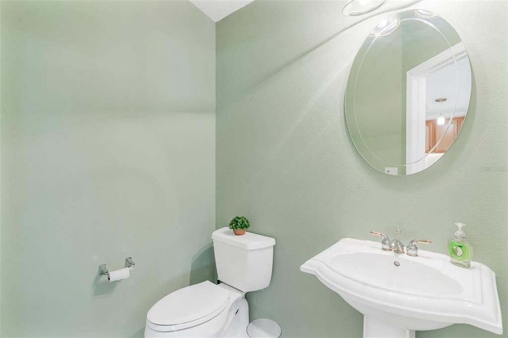 For Sale: $409,000 (3 beds, 2 baths, 2284 Square Feet)