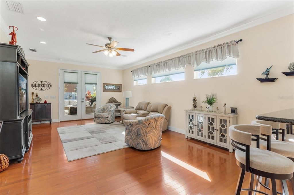 For Sale: $409,000 (3 beds, 2 baths, 2284 Square Feet)