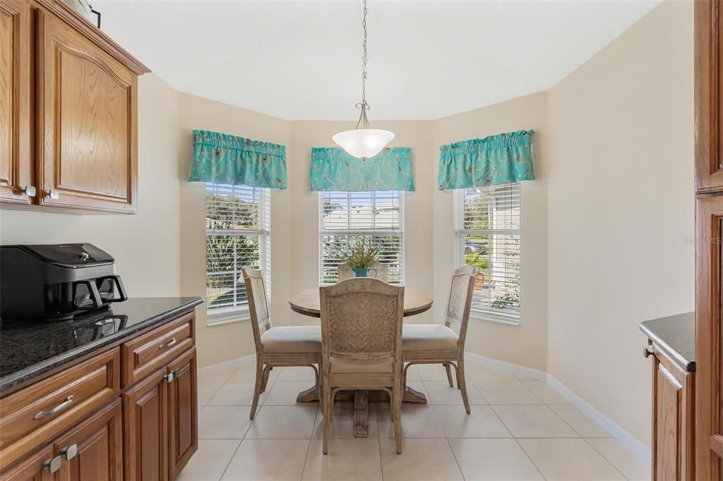 For Sale: $409,000 (3 beds, 2 baths, 2284 Square Feet)