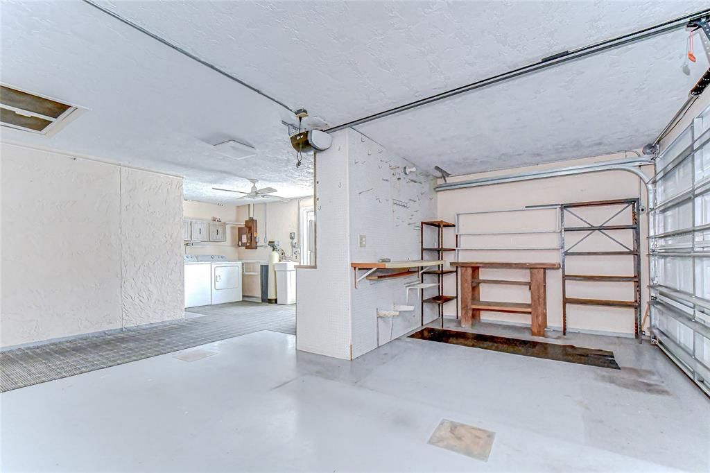 На продажу: $249,000 (2 спален, 2 ванн, 1401 Квадратных фут)