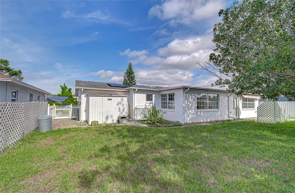 На продажу: $249,000 (2 спален, 2 ванн, 1401 Квадратных фут)