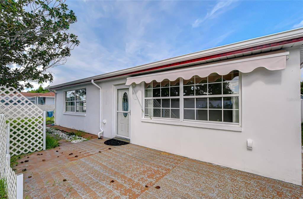 На продажу: $249,000 (2 спален, 2 ванн, 1401 Квадратных фут)