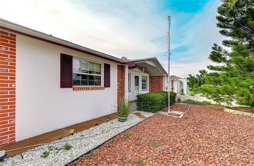 На продажу: $249,000 (2 спален, 2 ванн, 1401 Квадратных фут)