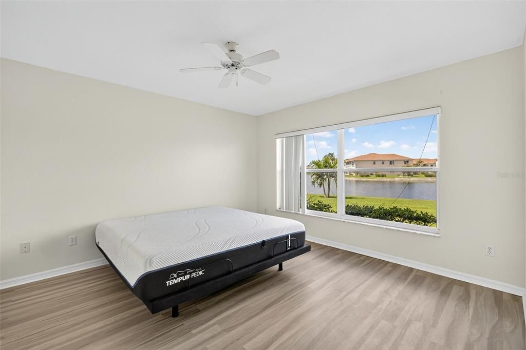 待售: $199,900 (3 贝兹, 2 浴室, 1348 平方英尺)