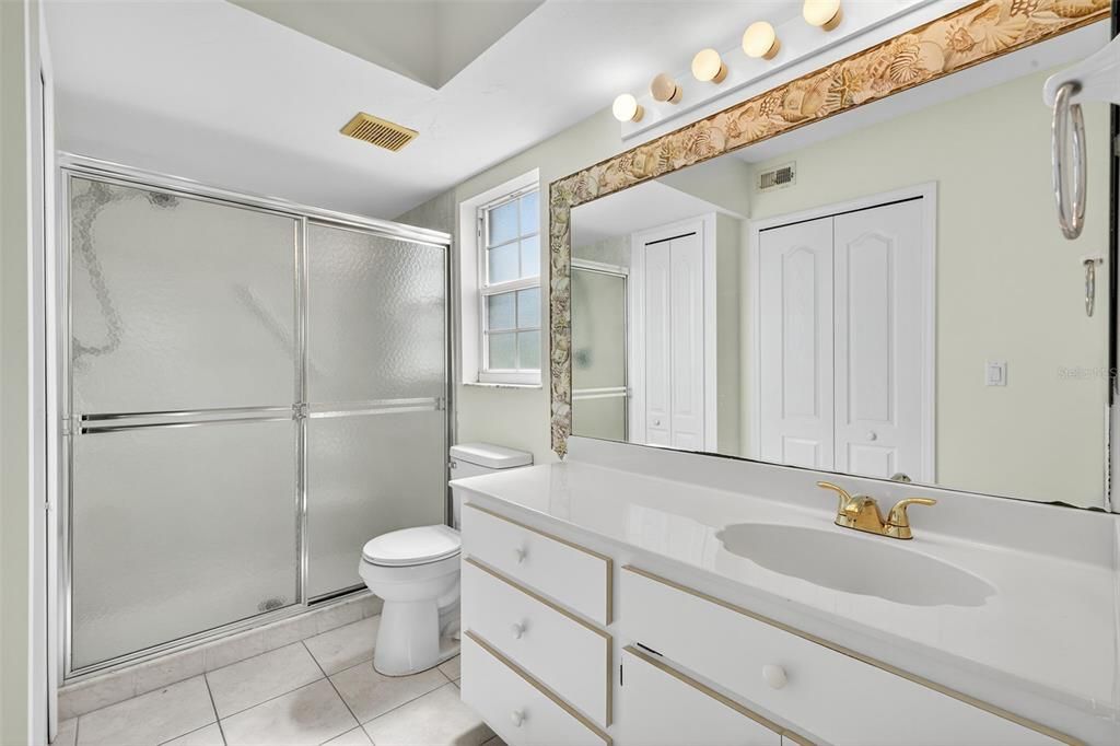 待售: $199,900 (3 贝兹, 2 浴室, 1348 平方英尺)