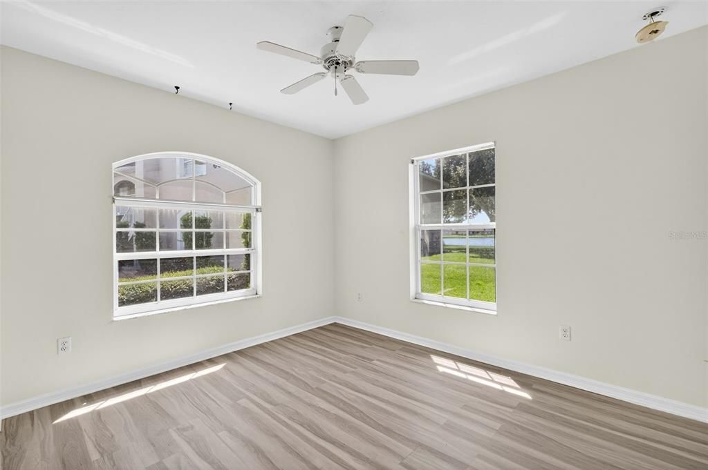 待售: $199,900 (3 贝兹, 2 浴室, 1348 平方英尺)