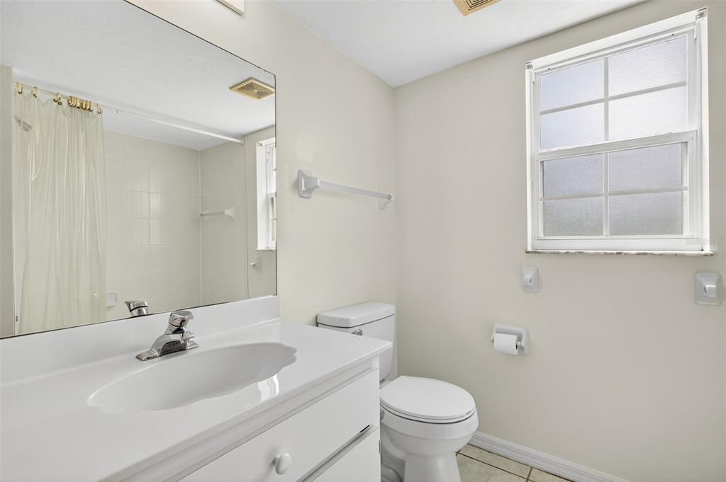 待售: $199,900 (3 贝兹, 2 浴室, 1348 平方英尺)