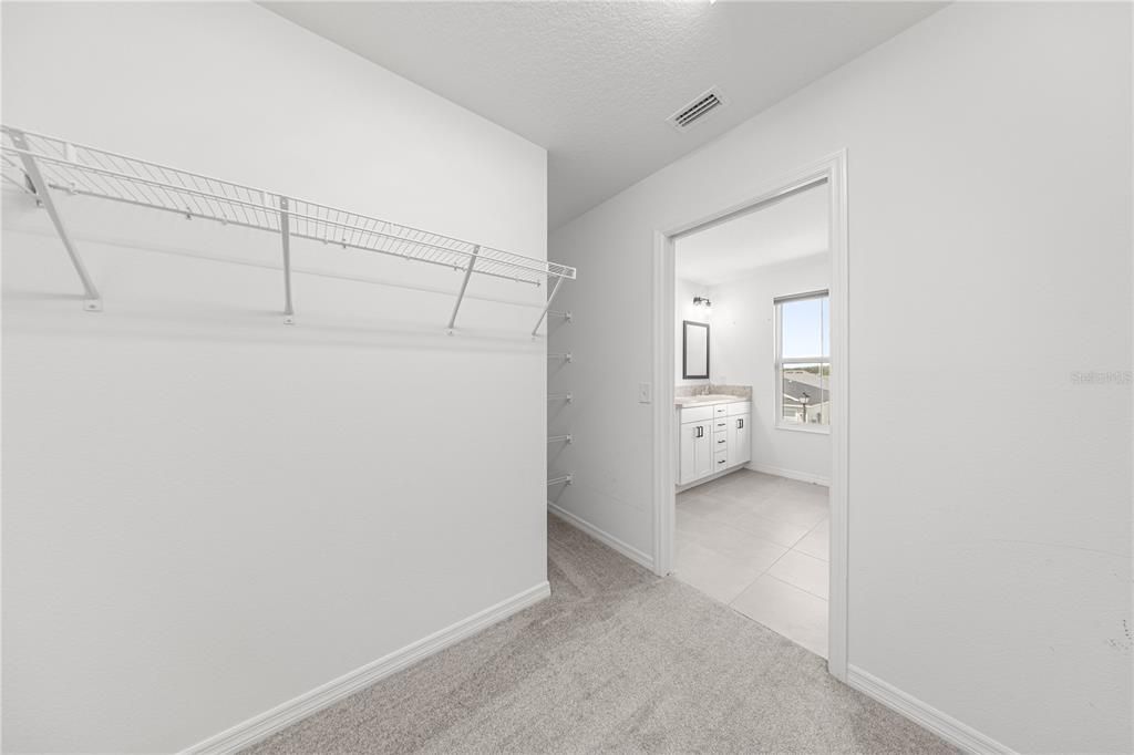 На продажу: $350,000 (3 спален, 2 ванн, 2052 Квадратных фут)