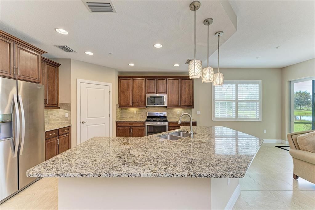 待售: $495,000 (3 贝兹, 2 浴室, 1748 平方英尺)