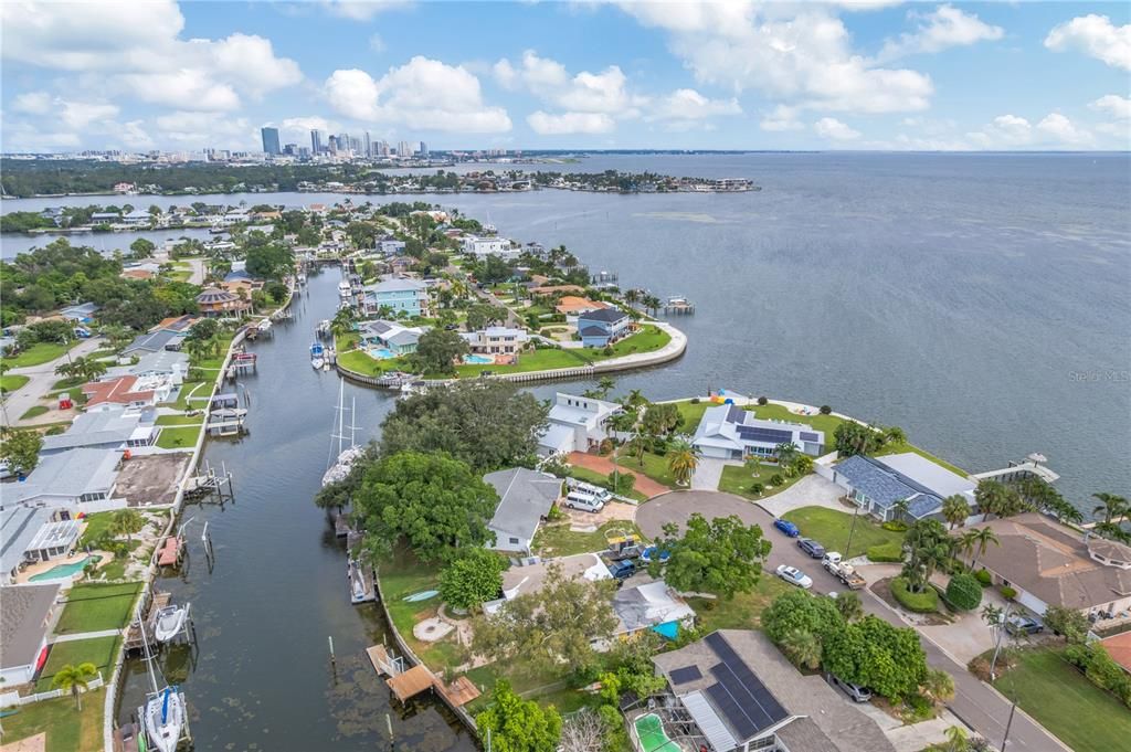 Active With Contract: $1,450,000 (3 beds, 2 baths, 1680 Square Feet)