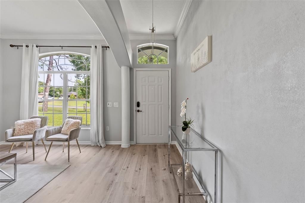 For Sale: $549,900 (5 beds, 2 baths, 2276 Square Feet)