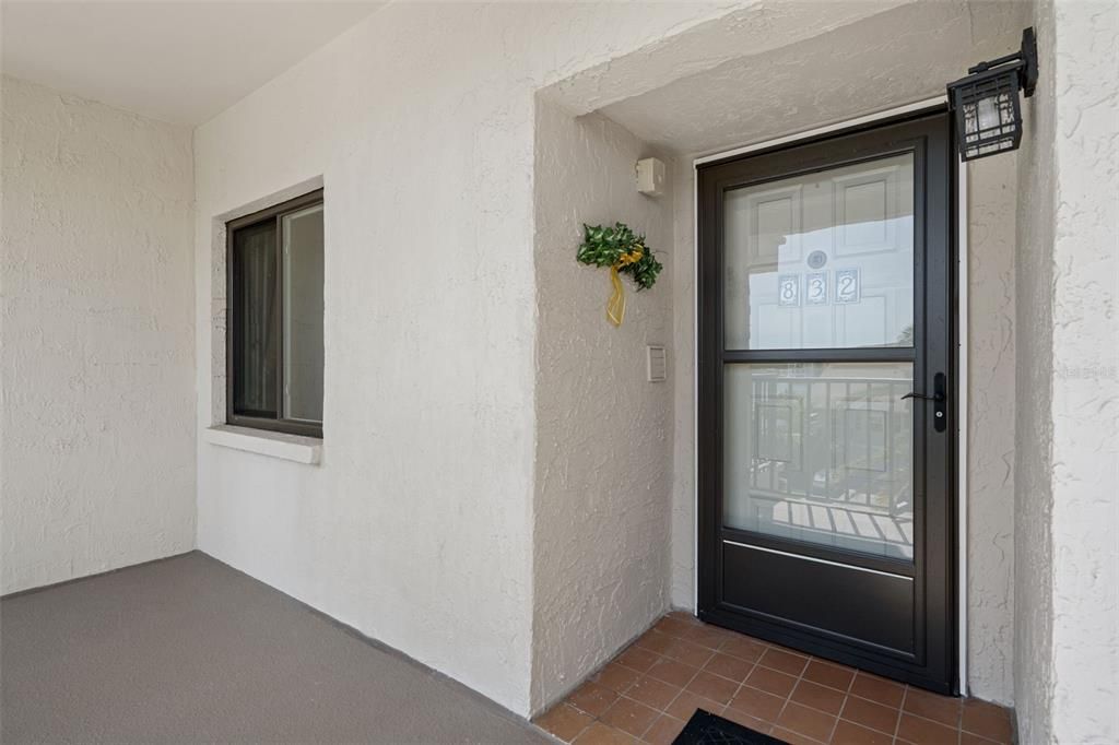 For Sale: $219,000 (2 beds, 2 baths, 1025 Square Feet)