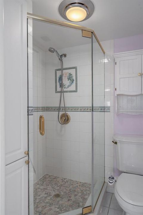 For Sale: $219,000 (2 beds, 2 baths, 1025 Square Feet)