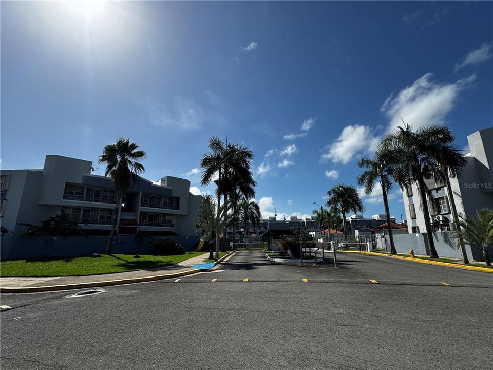 出租: $1,500 (3 贝兹, 2 浴室, 1200 平方英尺)