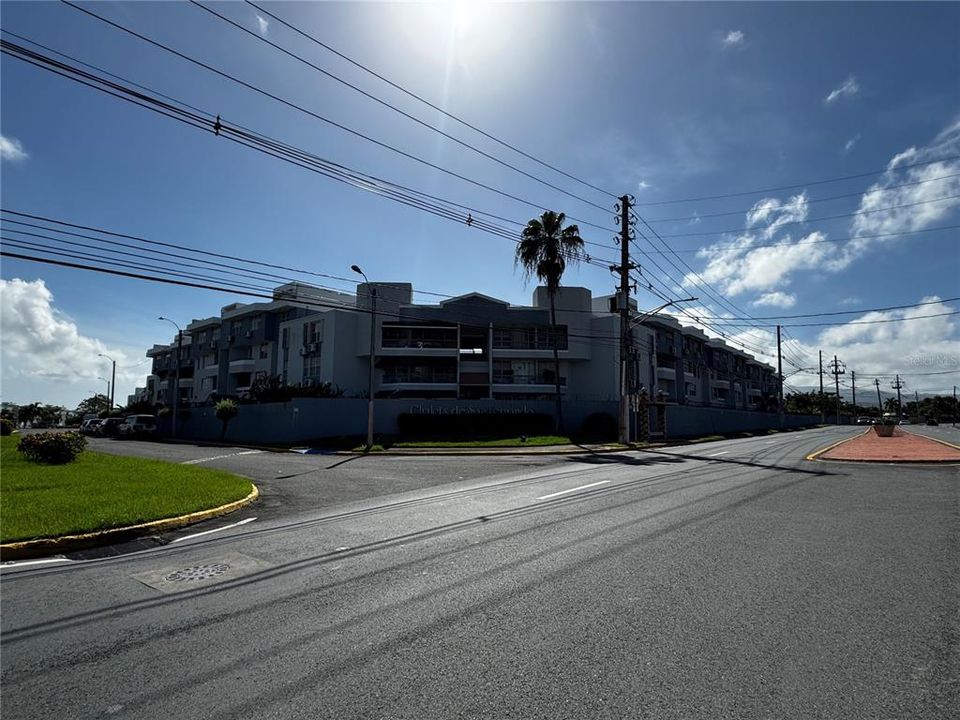 出租: $1,500 (3 贝兹, 2 浴室, 1200 平方英尺)