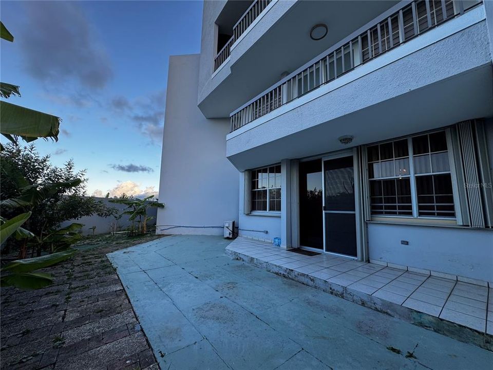 出租: $1,500 (3 贝兹, 2 浴室, 1200 平方英尺)