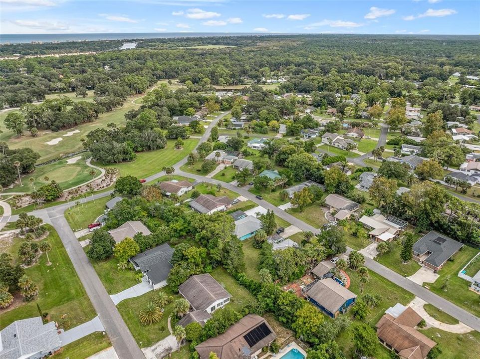 合同活跃: $329,000 (5 贝兹, 2 浴室, 1995 平方英尺)