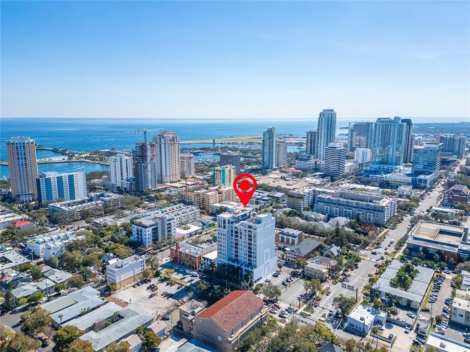 En Venta: $2,795,000 (2 camas, 2 baños, 2514 Pies cuadrados)