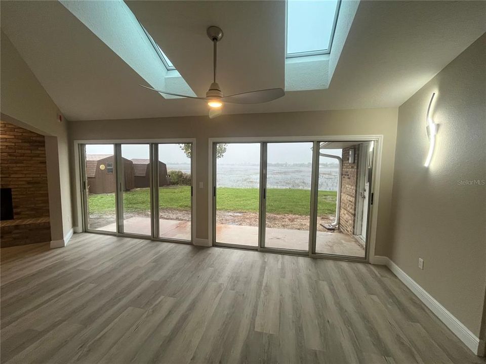 待售: $347,900 (3 贝兹, 2 浴室, 1682 平方英尺)