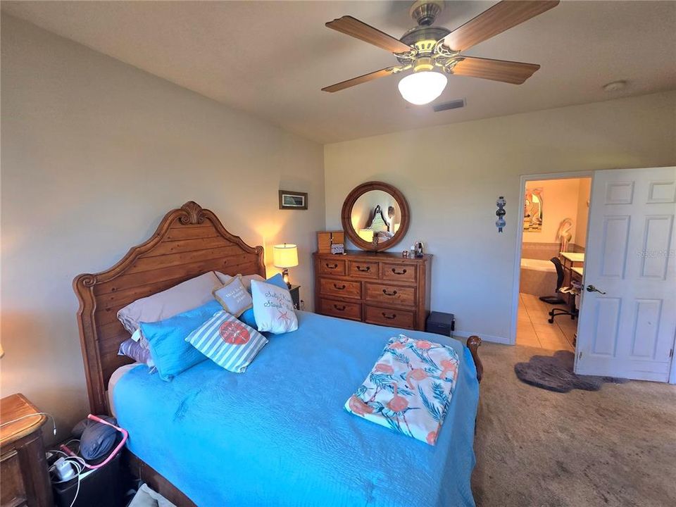 En Venta: $284,900 (3 camas, 2 baños, 1518 Pies cuadrados)